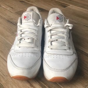 Size 6 Reebok Classics